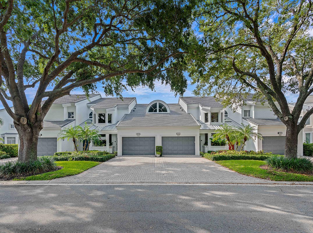 Breathtaking Water Views in Admirals Cove
