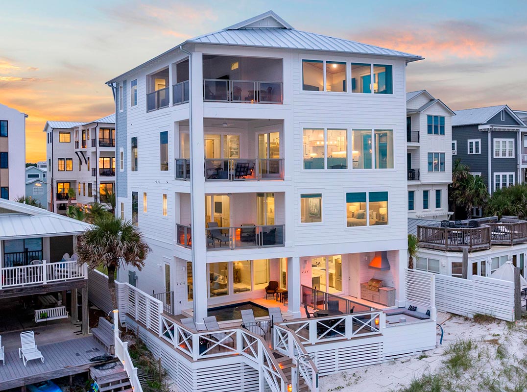 Experience Luxury Living On The Gulf Of Mexico