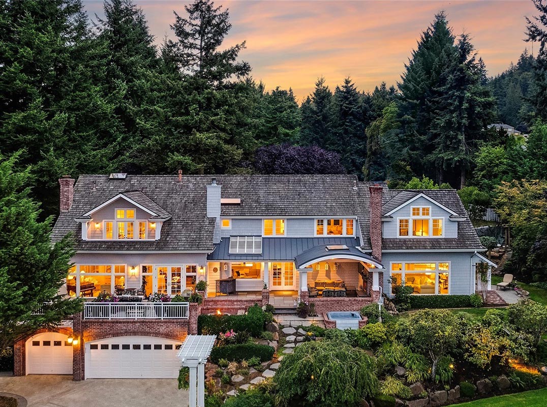 Lakemont East Coast Craftsman Gem