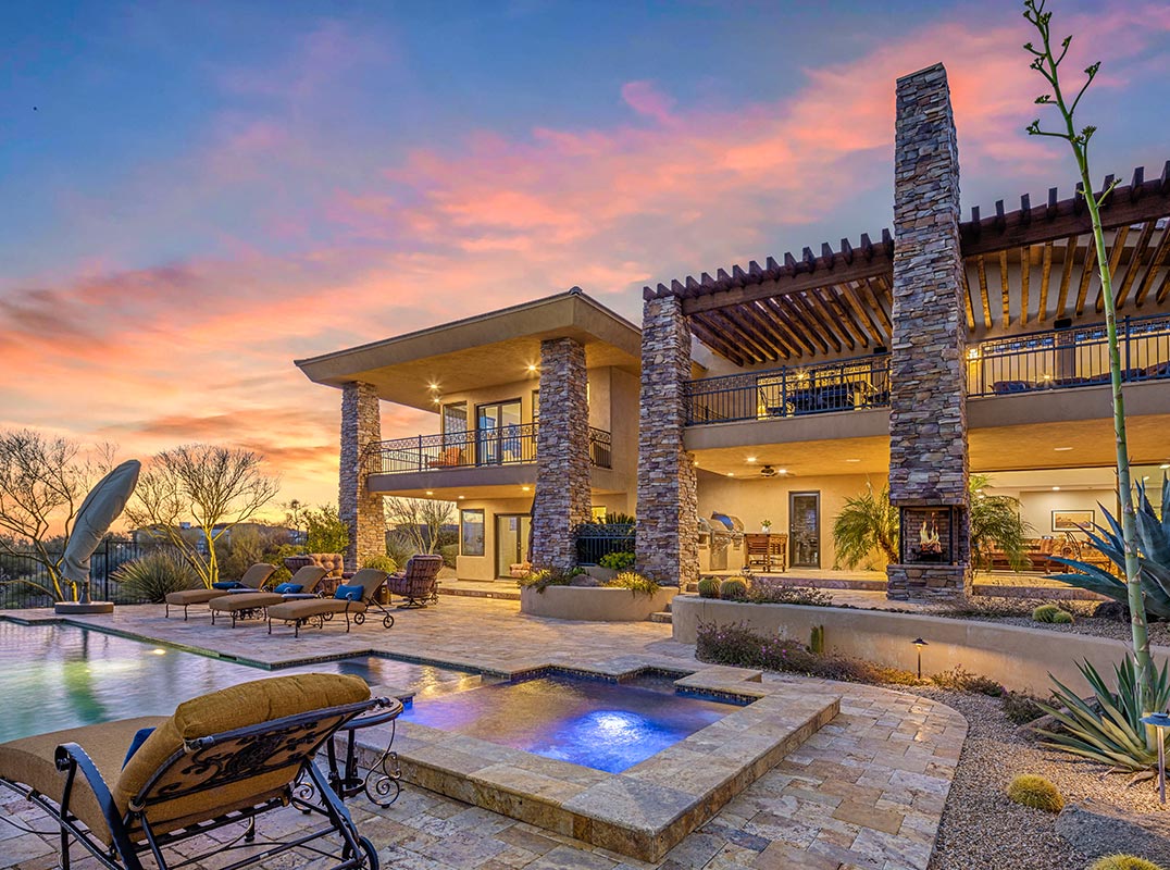 Great Family Compound In The Mirabel Club