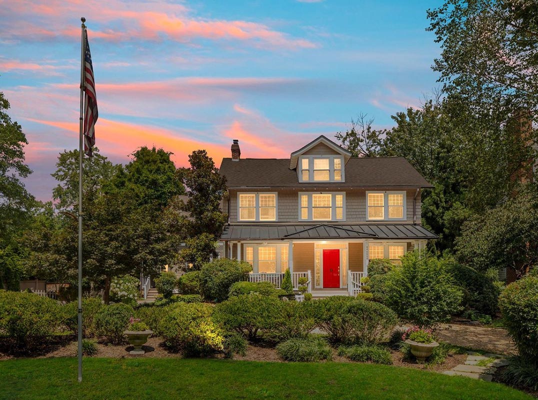 Stunning Home Offers the Perfect Blend of Old and New