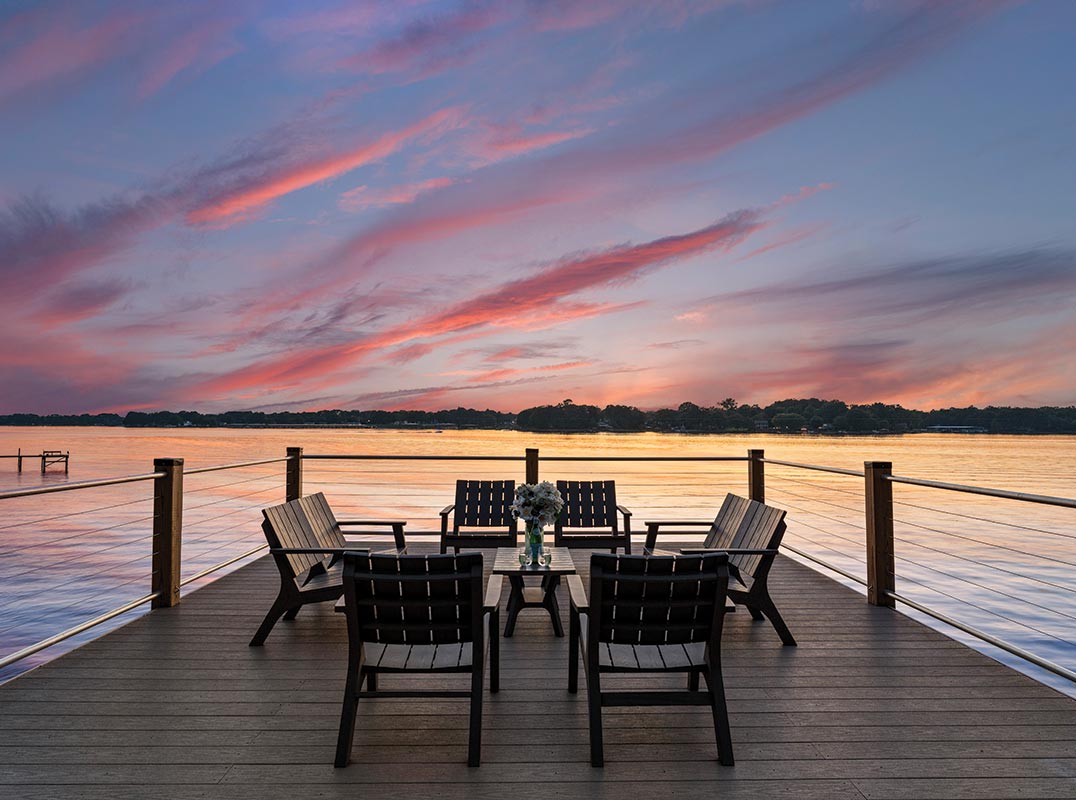 LAKEFRONT LIVING: Lake Norman Luxury Rental