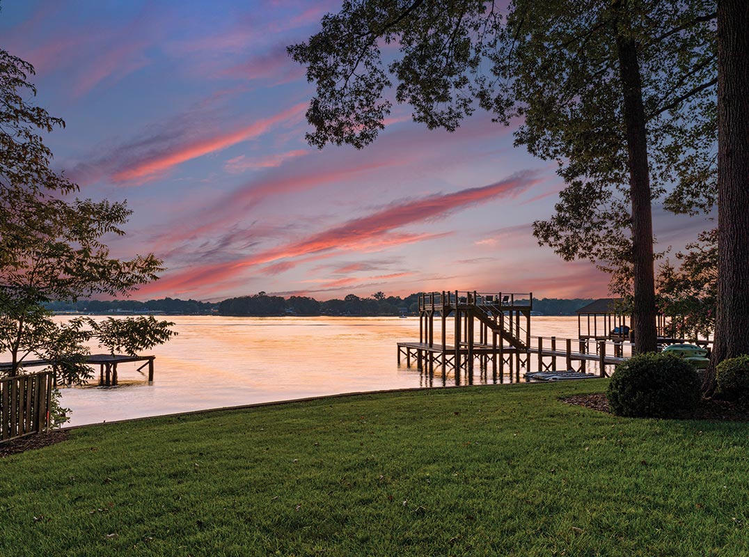 LHM Charlotte LAKEFRONT LIVING Lake Norman Luxury Rental
