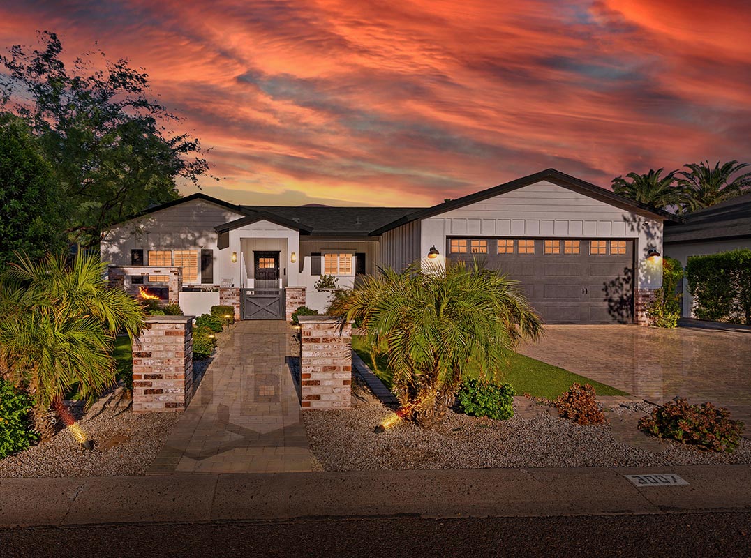 LHM Arizona Absolutely Stunning CustomBuilt Home In Arcadia Lite!
