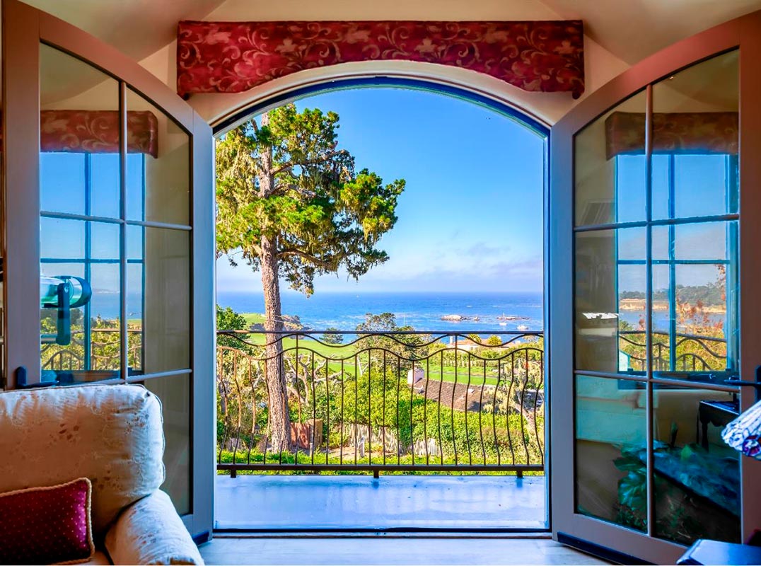 Ocean, Stillwater Cove & Golf Course Views From Every Room