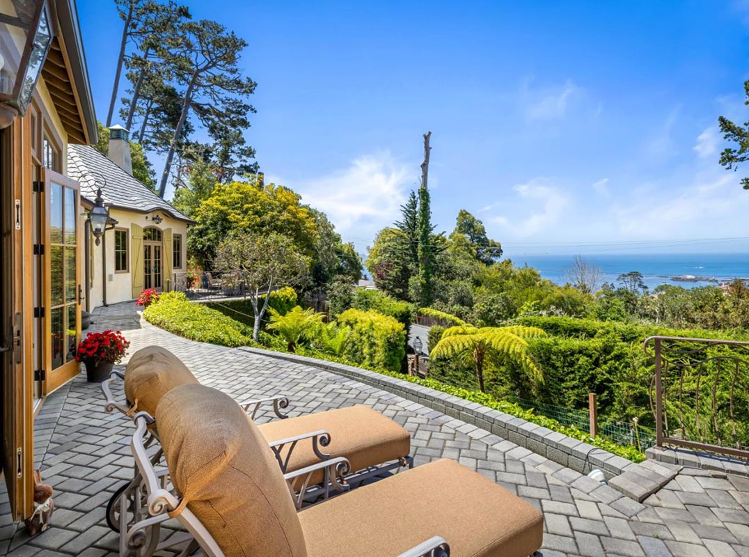 Ocean, Stillwater Cove & Golf Course Views From Every Room