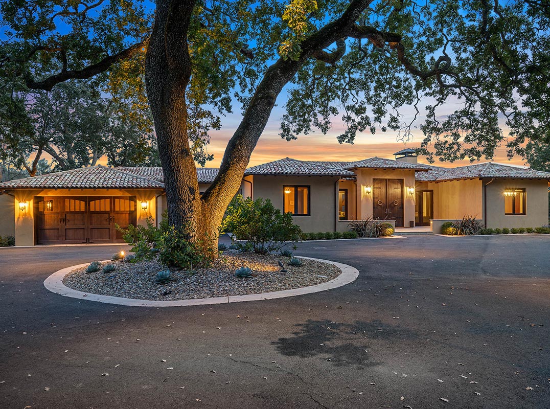 2 Rustic Elegant Homes On 62.5 Acres