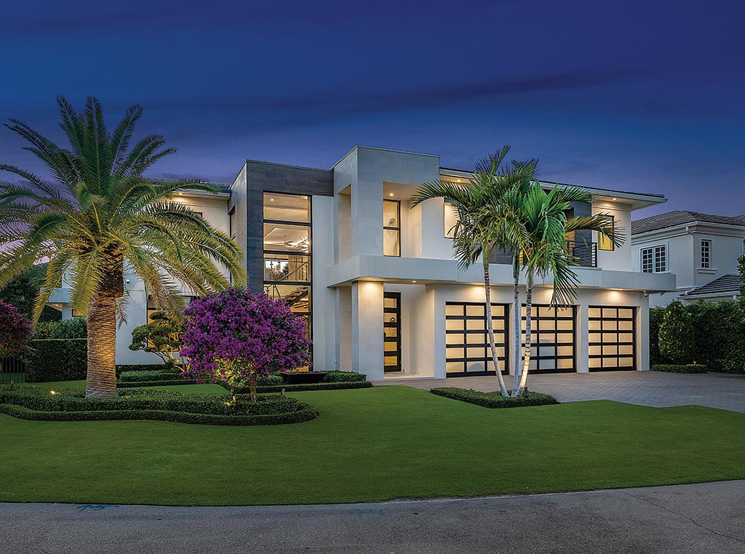 Signature Estate in Royal Palm Yacht and Country Club