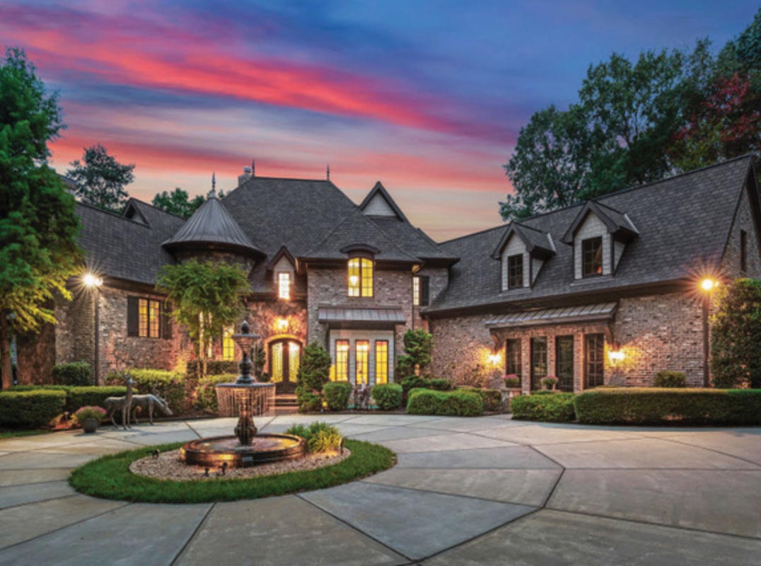 LHM Charlotte Ultimate Oasis in The Sanctuary Lake Wylie!