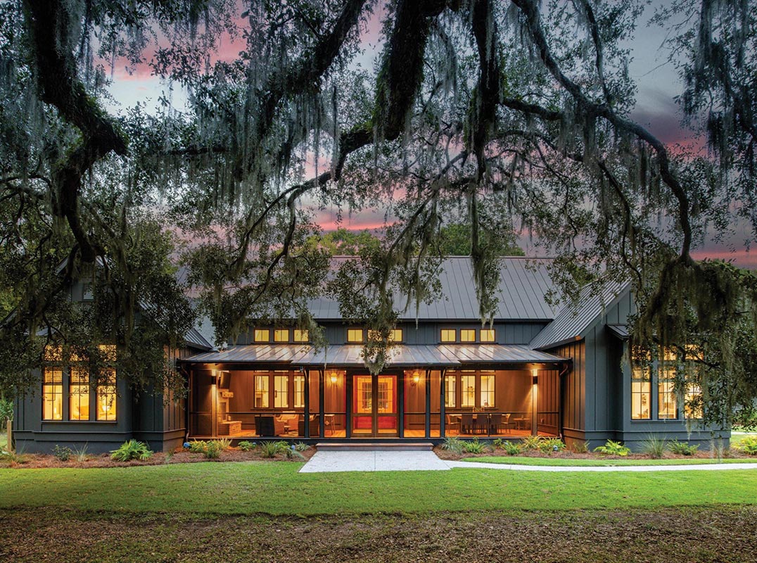 Gas Lanterns in the Lowcountry - Charleston Home + Design Magazine