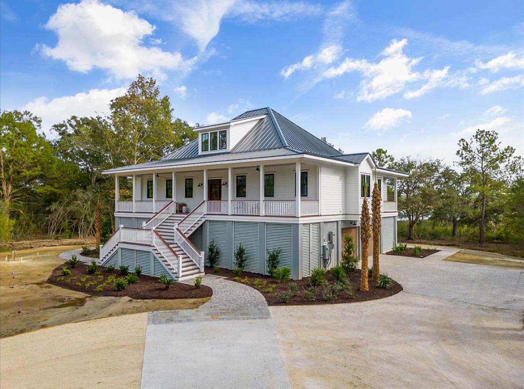 Picturesque Sanctuary Nestled in the Heart of Stunning Martin's Point Plantation