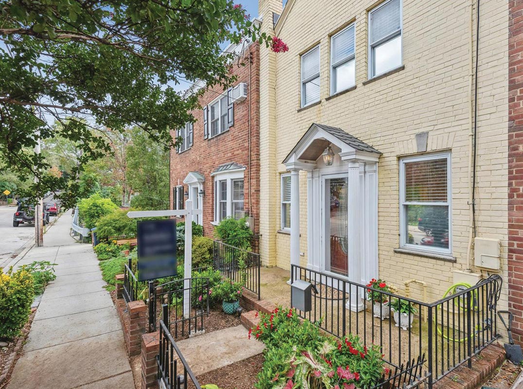 City Living with Flexible Space 