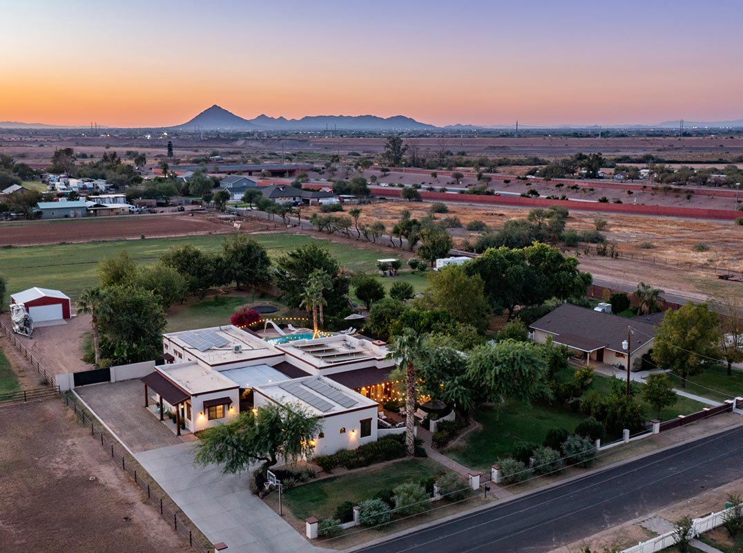 Gorgeous 1.1 Acre Estate In Lehi