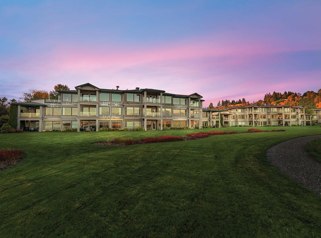 TIDEWATER COVE LUXURY