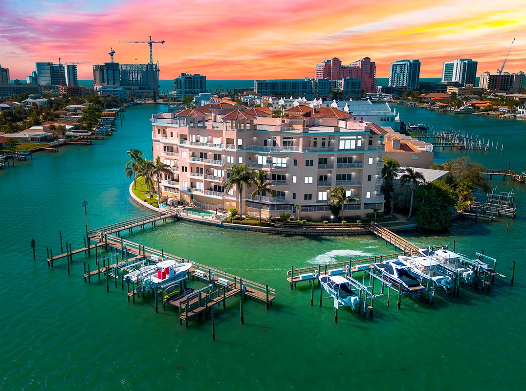 Extraordinary Penthouse At Brightwater