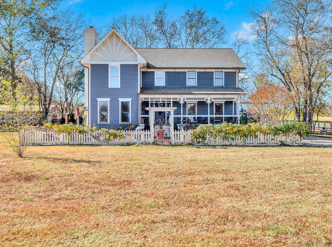 Luxury Victorian Leiper's Fork Estate!