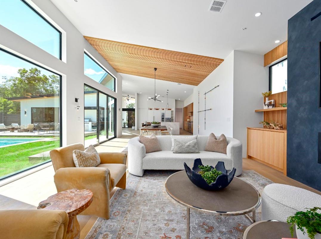 An Impressive Collaboration From Renowned Architect Steve Zagorski And F&B Homes