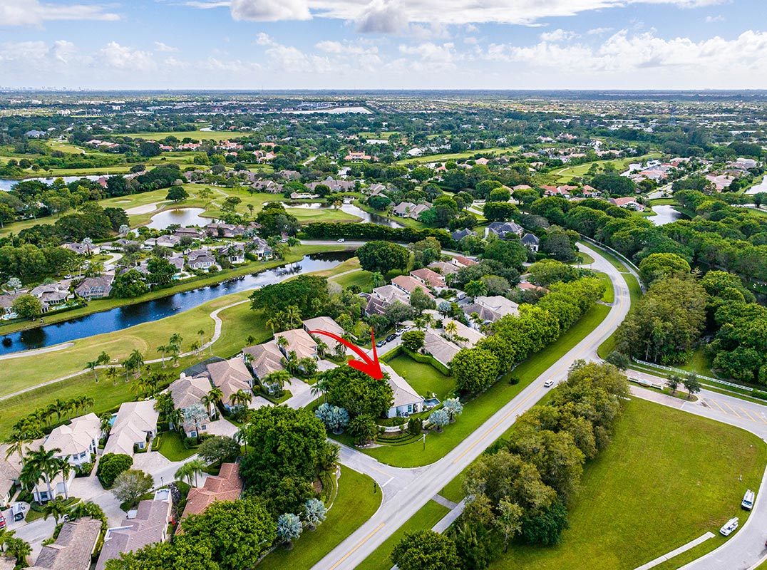 LHM The Palm Beaches Exceptional Residence Situated in Palm Beach