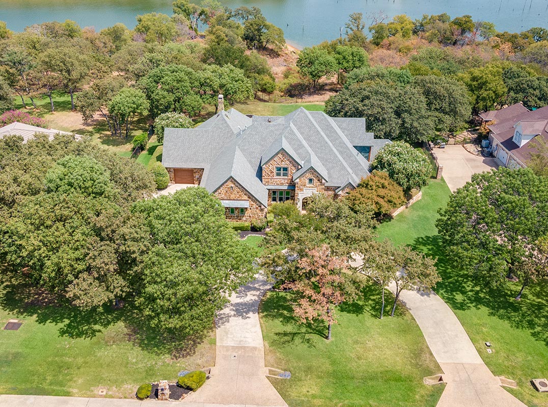 LHM Dallas Fort Worth Fully Renovated Lakefront Estate!