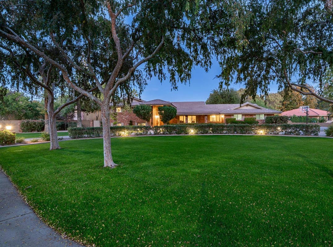 Highly Sought after South Tempe Buena Vista Ranchos