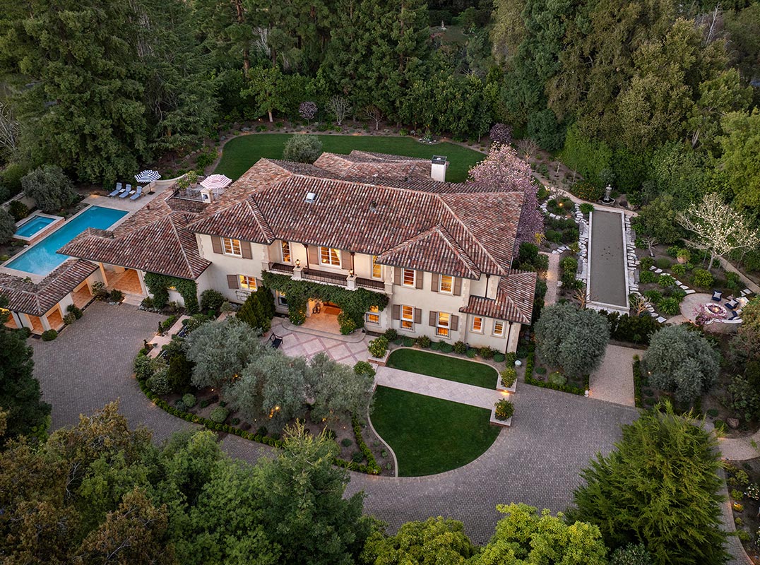 Exceptional Modern Italian Villa