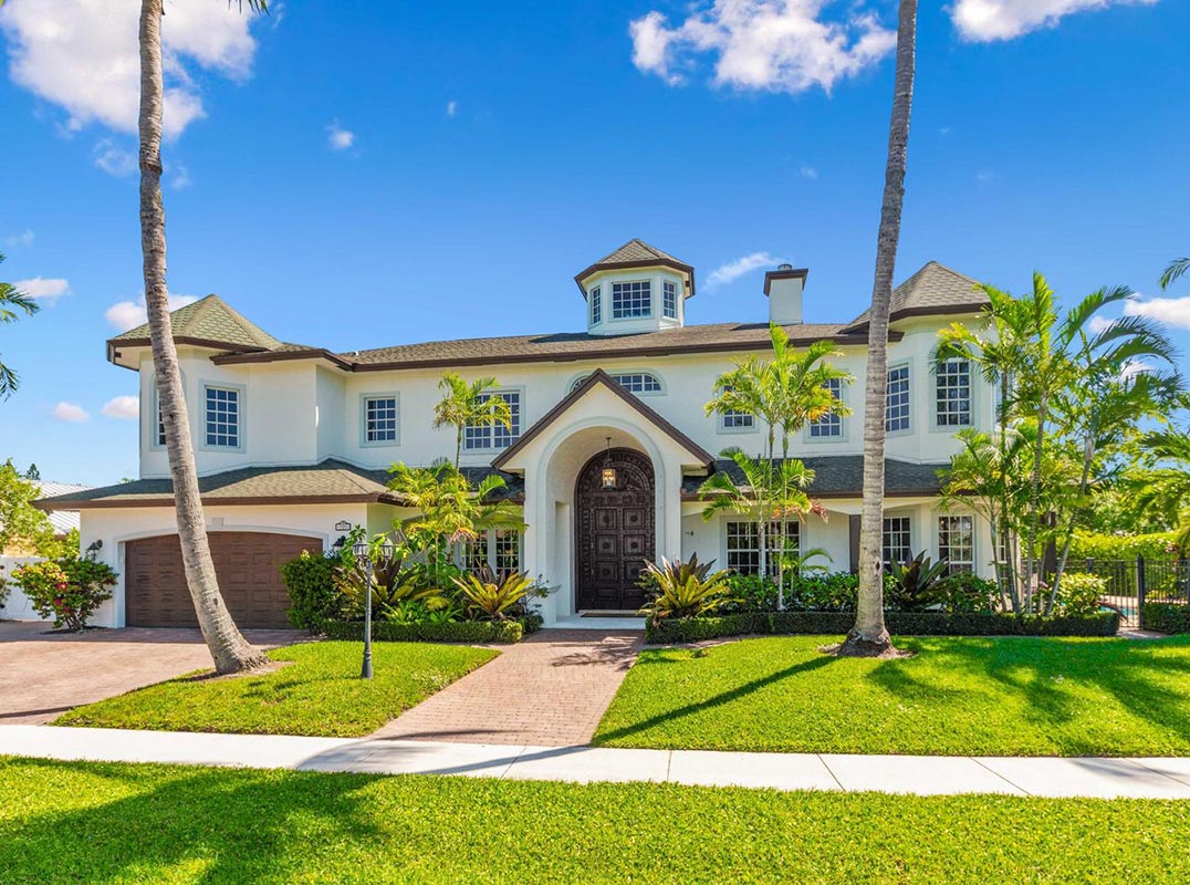 Exceptional Waterfront Residence Nestled in the Heart of Jupiter!