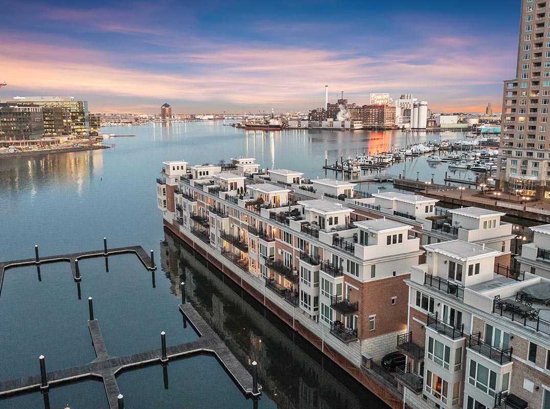 Luxurious Waterfront Townhome in Harborview