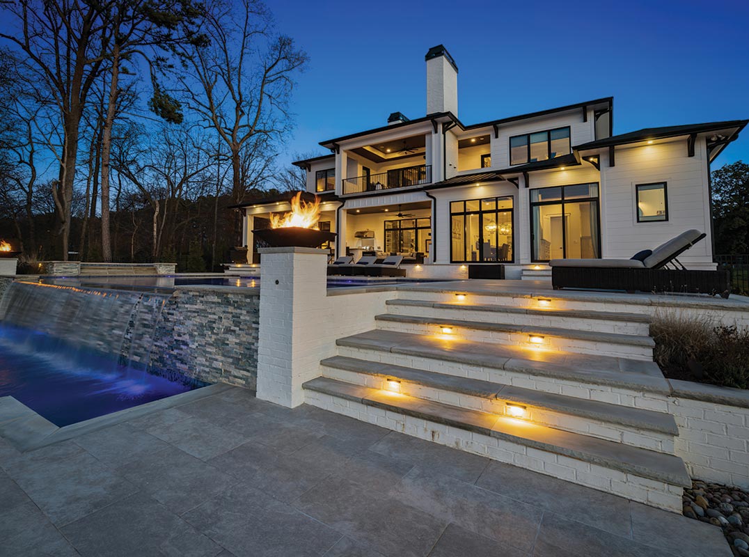 Elite Waterfront Haven 