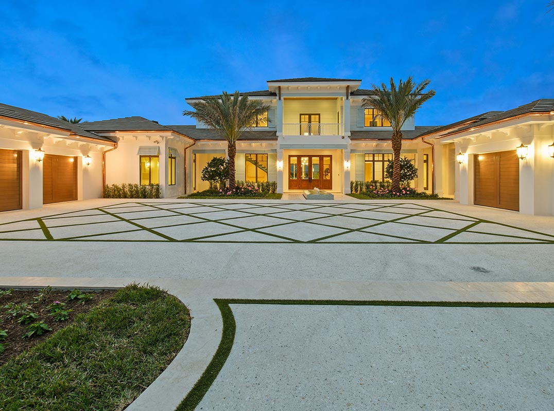 Brand-new Construction on the Majestic Loxahatchee River 