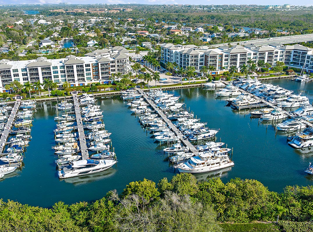 Highly Desirable Luxury Condominium With Direct Marina Views