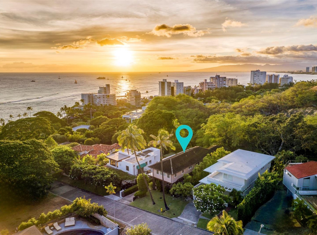 <I> <p style=”color:red'>*SOLD*</p></I>2984 Makalei Place