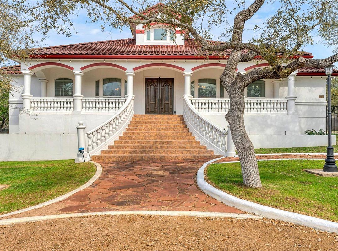 LHM San Antonio Exquisite Home in Ranch