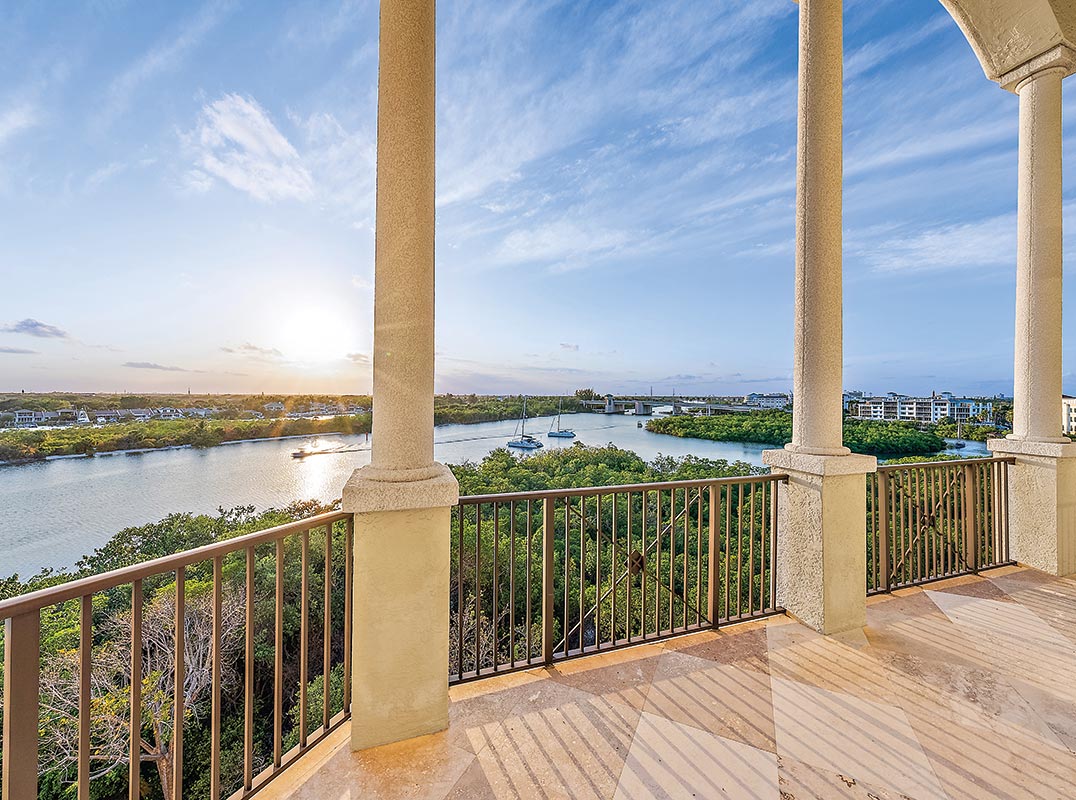 Penthouse-in-the-Sky at the Jupiter Yacht Club