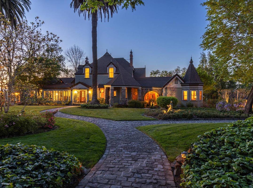 Experience the Oakmead-Jackson Ranch