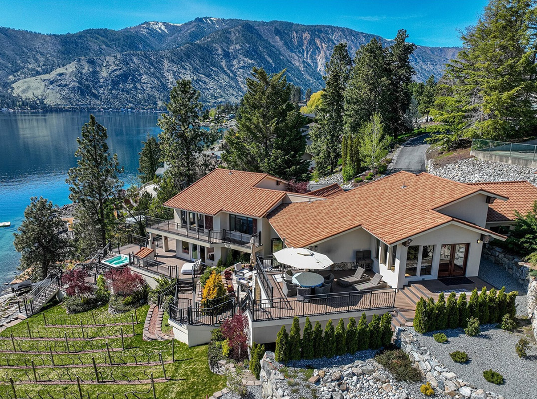 Tuscany Style Waterfront Villa
