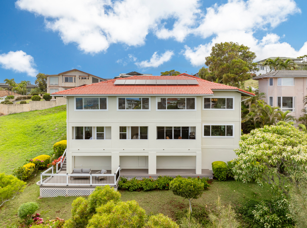 <I> <p style=”color:red'>*SOLD*</p></I>2029 Kuola Street