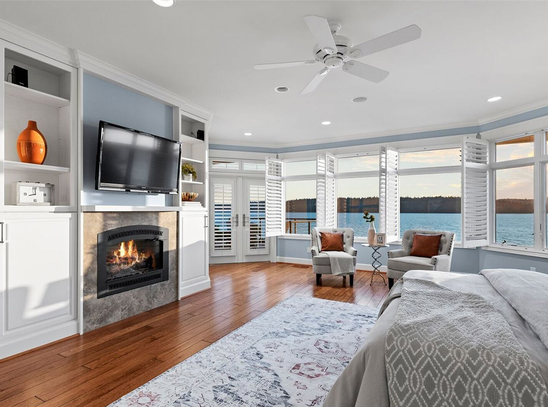 Luxury Waterfront Living
