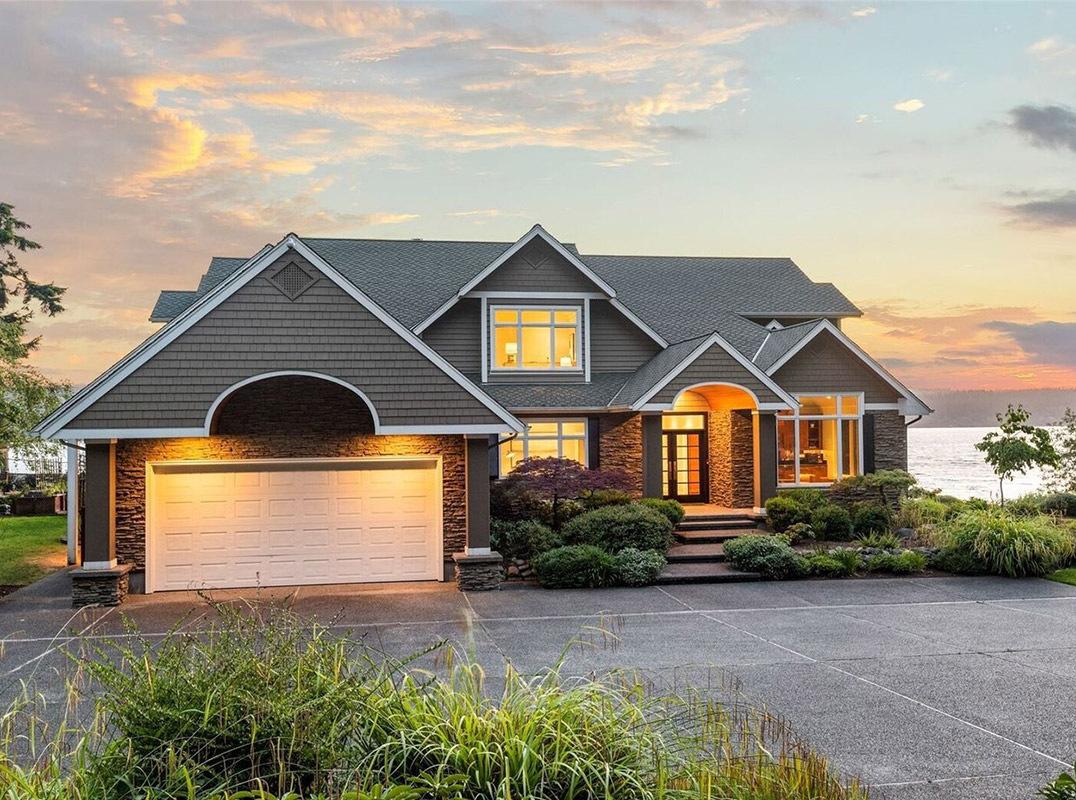 Luxury Waterfront Living