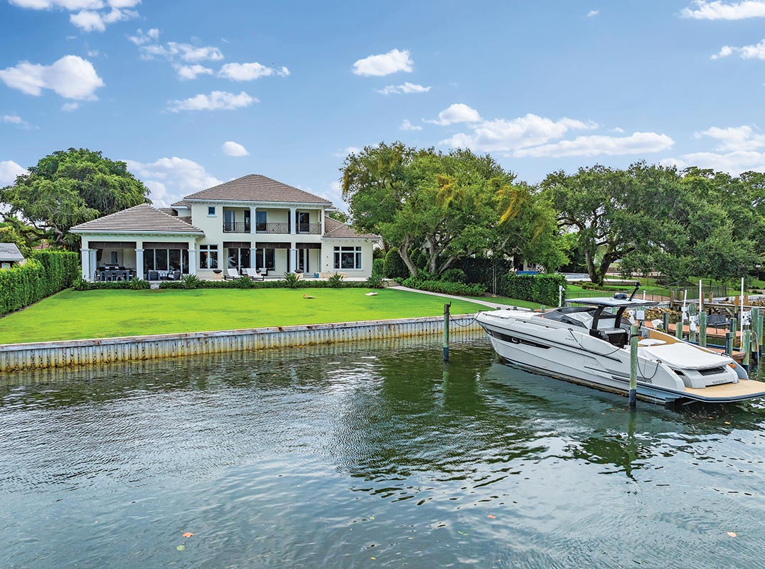 Welcome to Your Dream Waterfront Estate! 