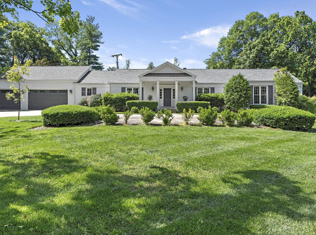 Renovated Ranch In Green Hills