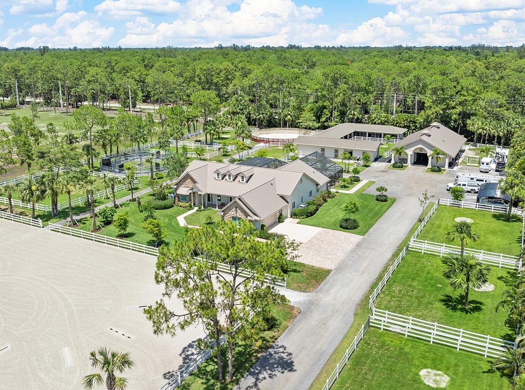 5 Acre Meticulously Renovated Farm