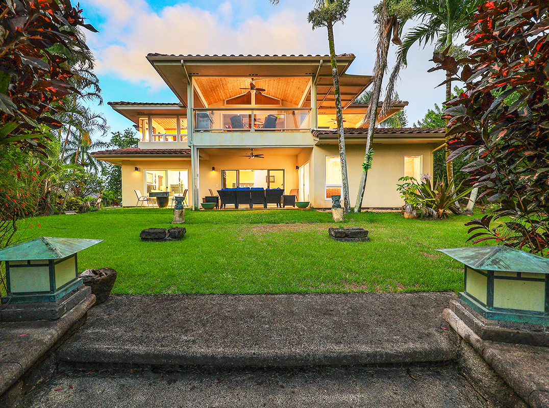 3570 Kaweonui Rd