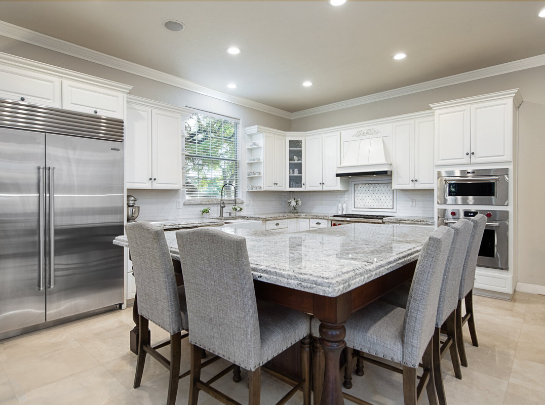 LHM San Antonio Magnificent Estate In GuardGated Summerglen