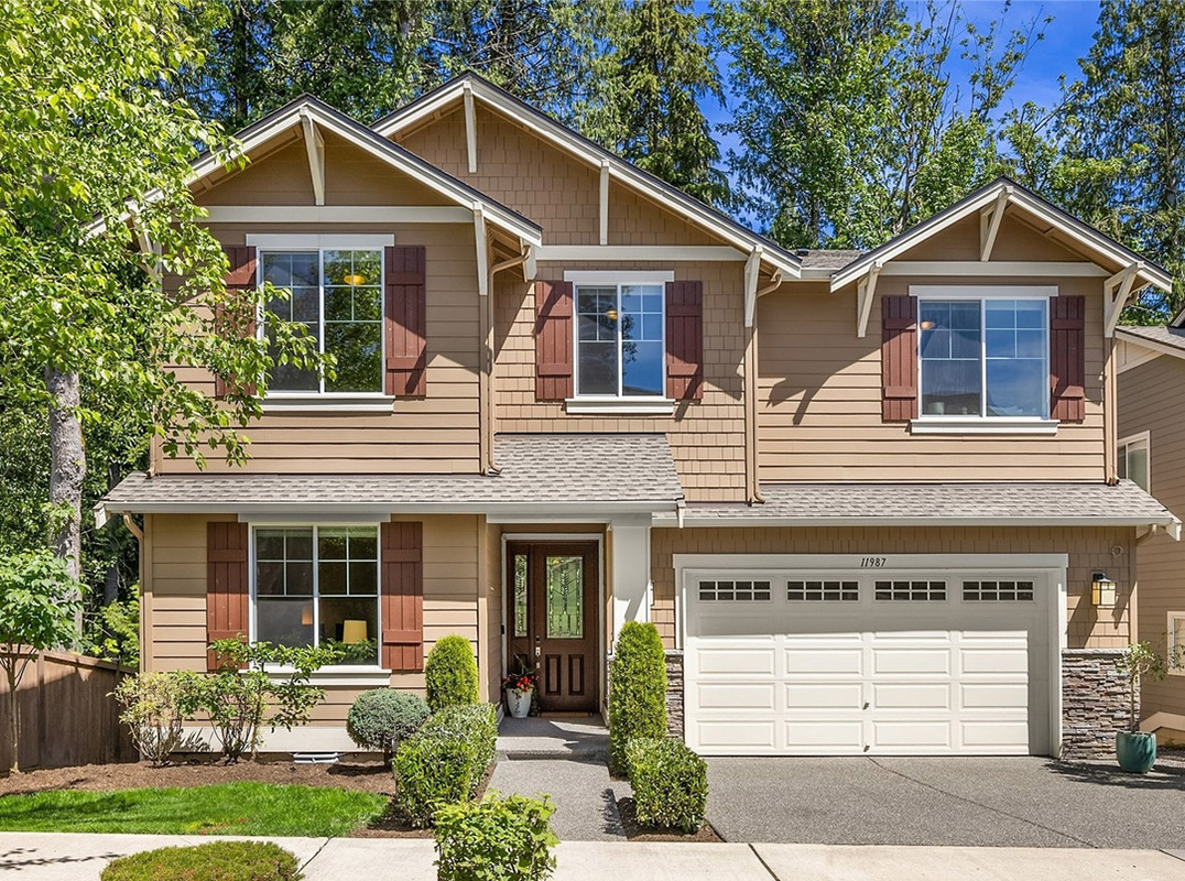 Spacious & Elegant Redmond Residence