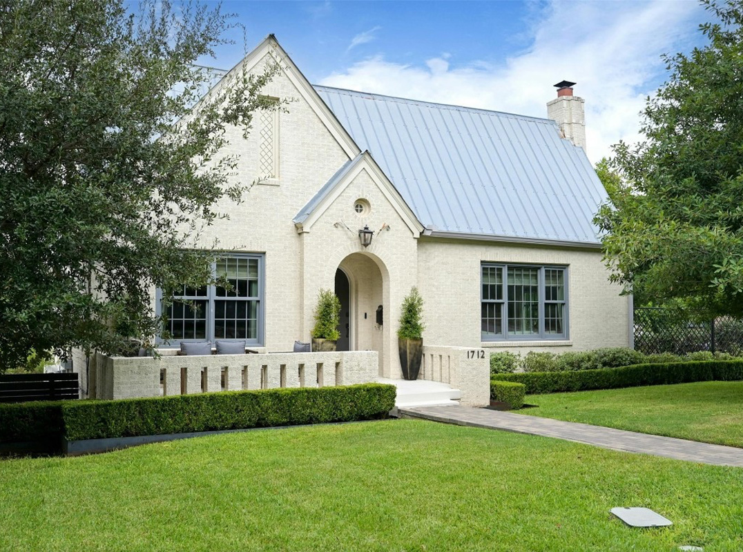 Enchanting 1950s Tudor In The Prestigious Old Enfield Neighborhood 
