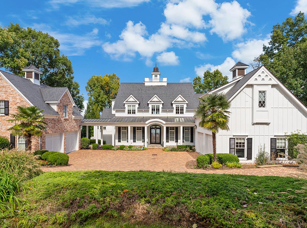 Exquisite Lakefront Property on Lake Norman