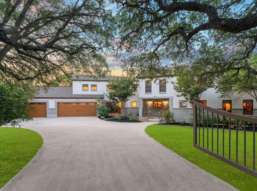 Incredible Opportunity! 3.19 Acres