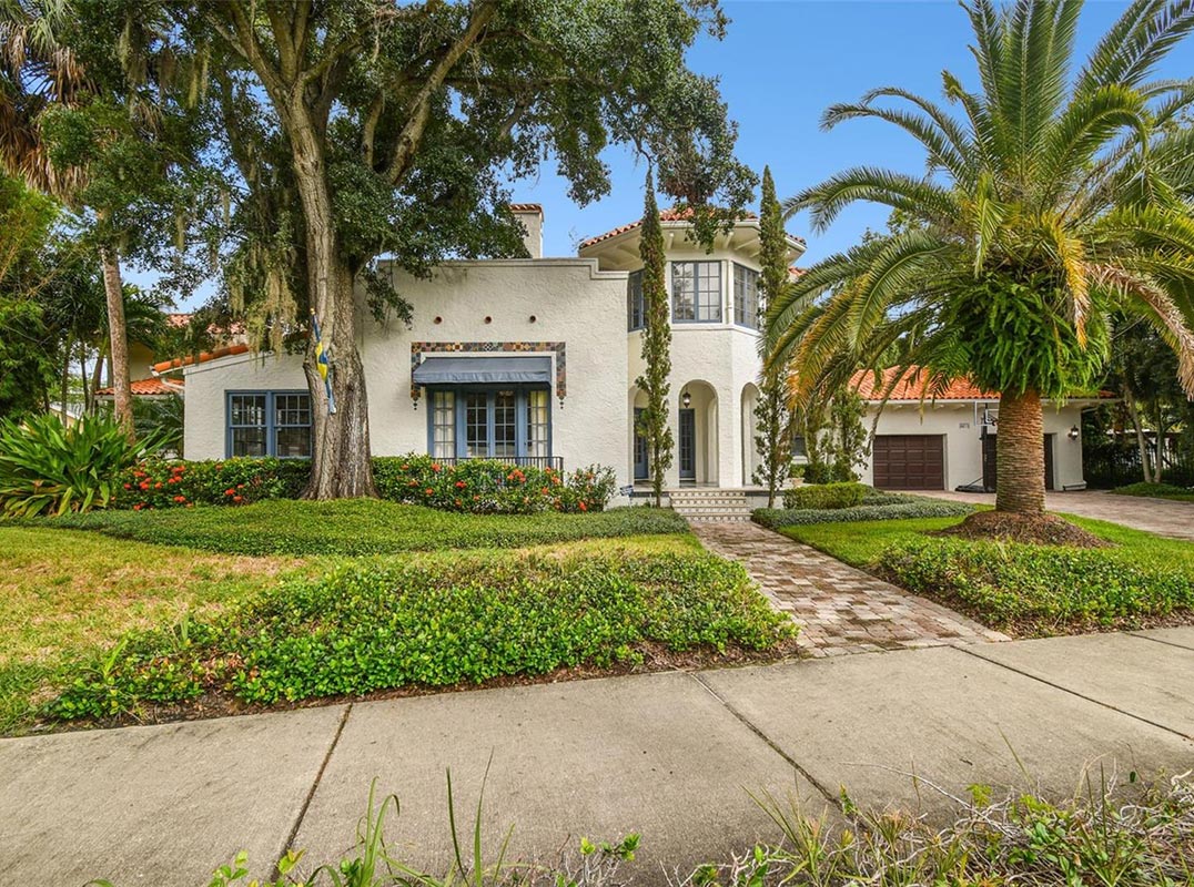 Peaceful Retreat In Beach Park