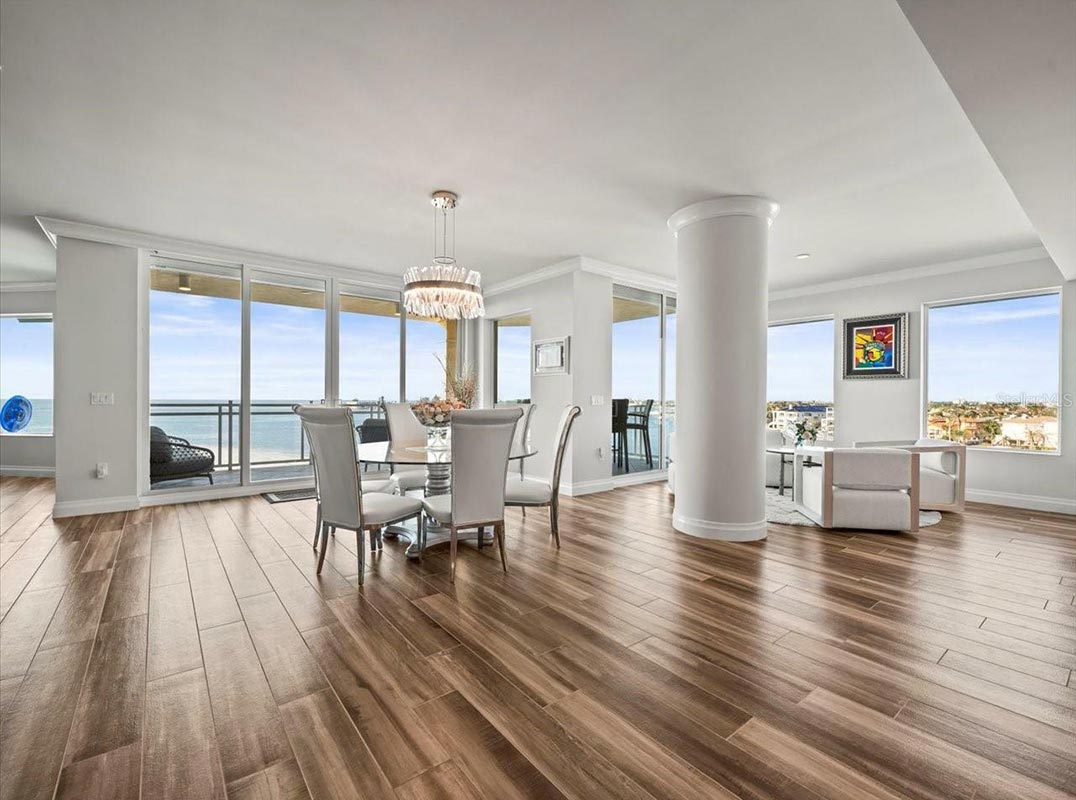 Stunning Penthouse Condo
