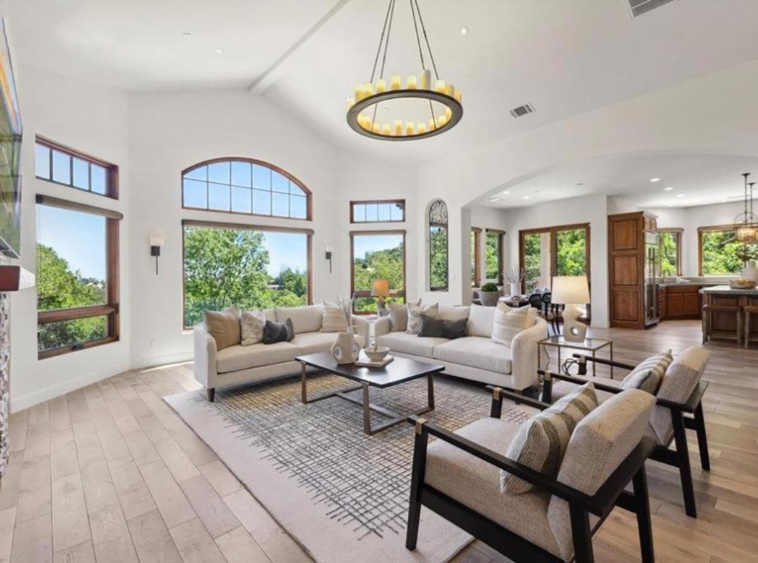 Stunning Custom-Built Gated Home 
